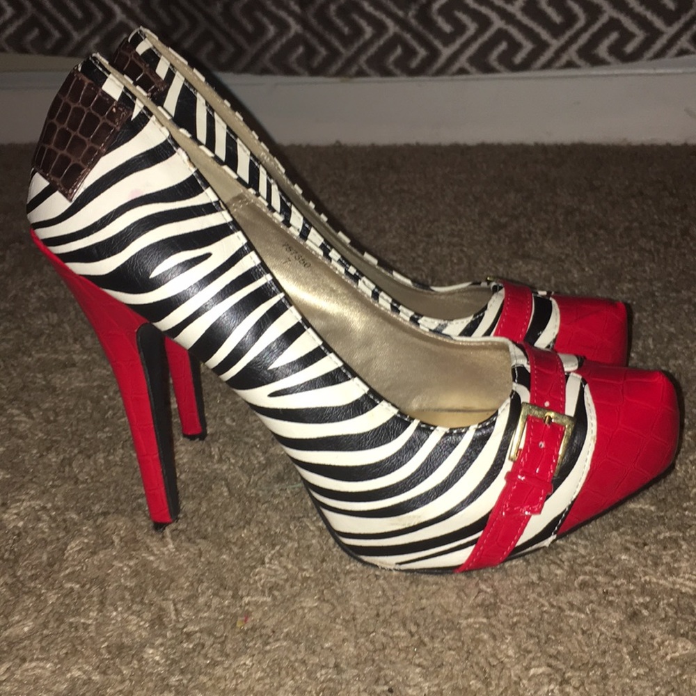 Quipid Zebra & Red Heels